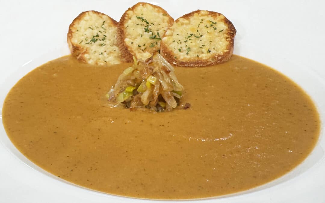 Velvety Cream of Onion Soup